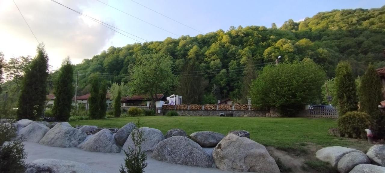 Къща За Гости Джонсън Рибарица Екстериор снимка
